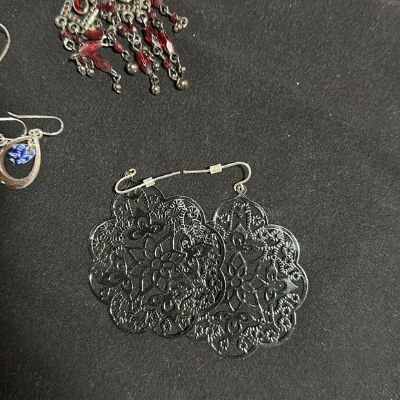 Earrings - Picture 3 of 8